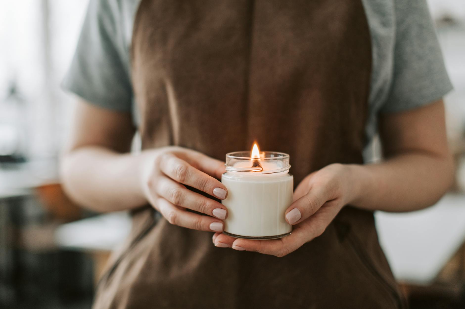 Read more about the article Repurposing Vintage Vessels for Candle Making